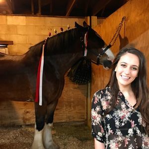 Meet your Posher, Stephanie